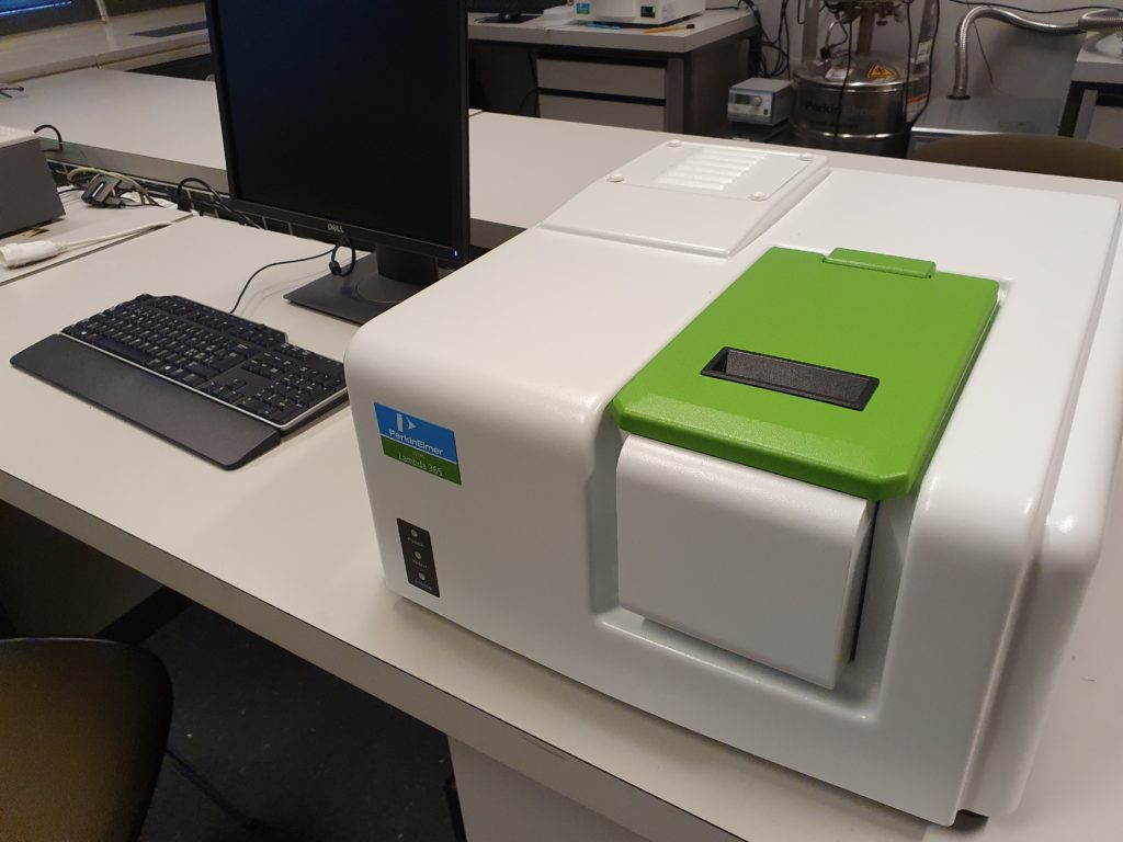 UV-Vis Spectrophotometer
