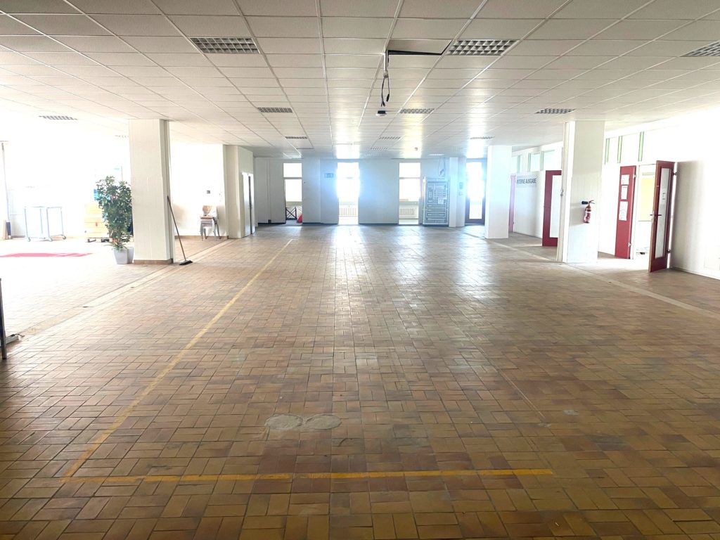 Production Facility: Pilot Scale Operations & Offices